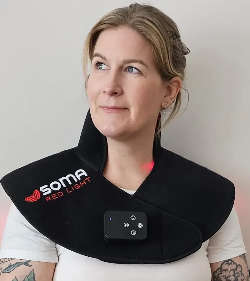 Shoulder Wrap sett forfra med logo